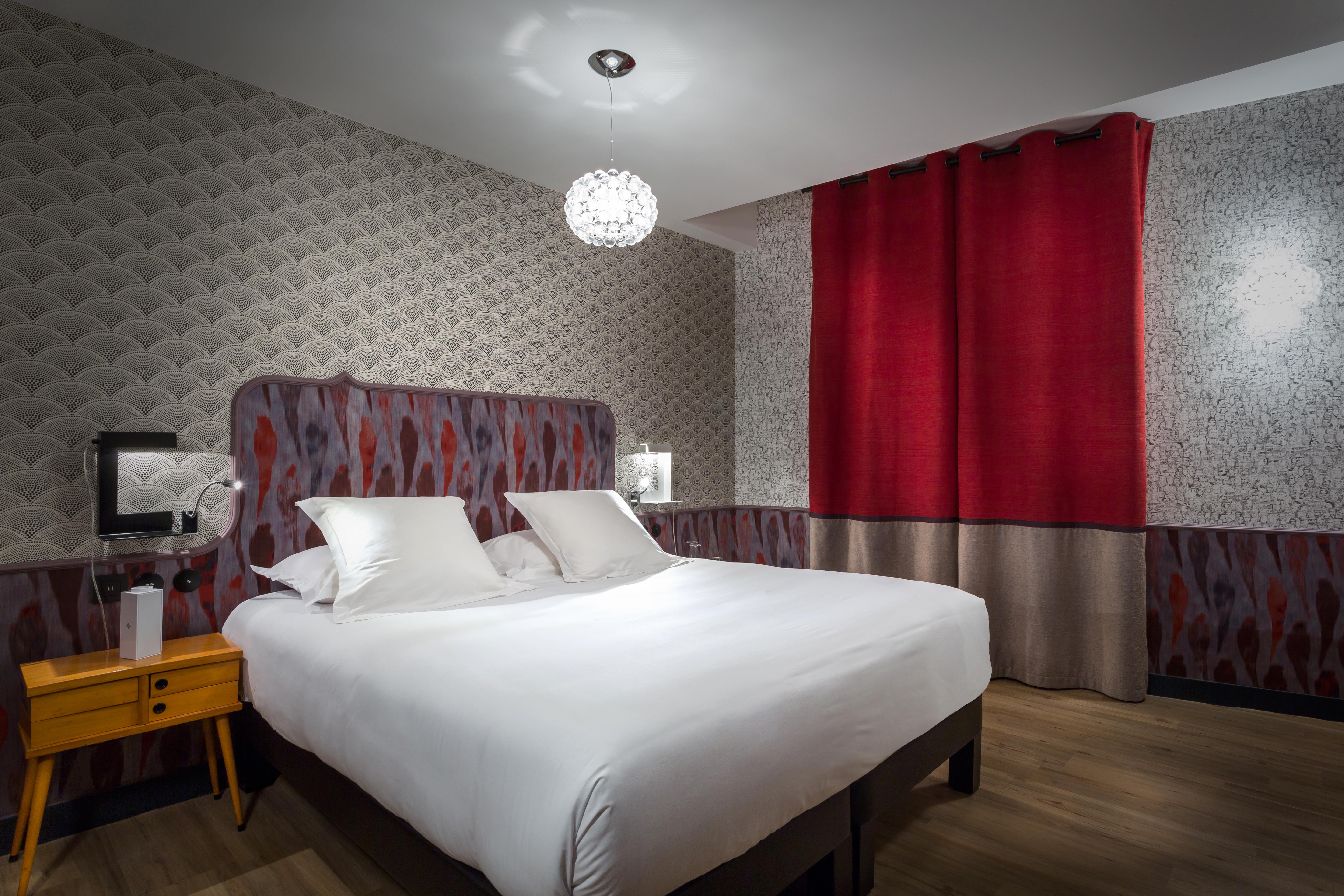 Hotel Crayon Rouge By Elegancia 4*